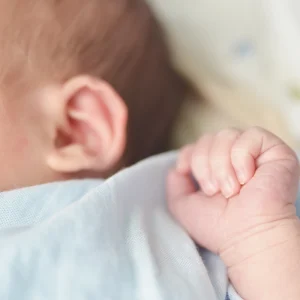 wochenbett-neugeborenes