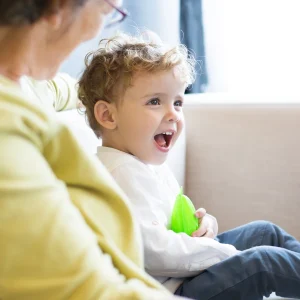 Kind spricht mit 2 nicht – Was ist noch normal?